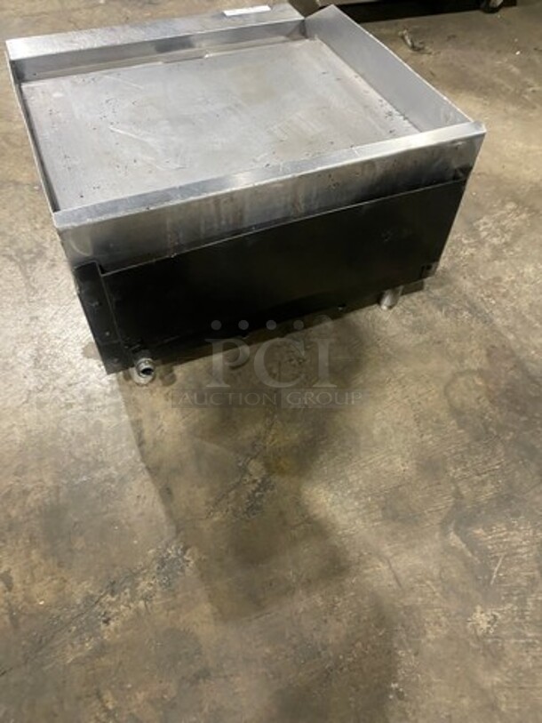 APW Commercial Countertop Natural Gas Powered Flat Top Griddle! With Back And Side Splashes! All Stainless Steel! On Small Legs! - Image 3 of 7