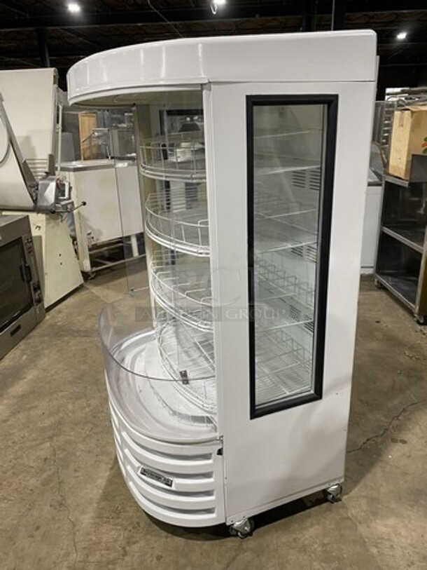 Beverage Air Open Grab-N-Go Cooler Merchandiser! Model BZ16GE! Serial 7056069! 115V 1 Phase!  - Image 2 of 9