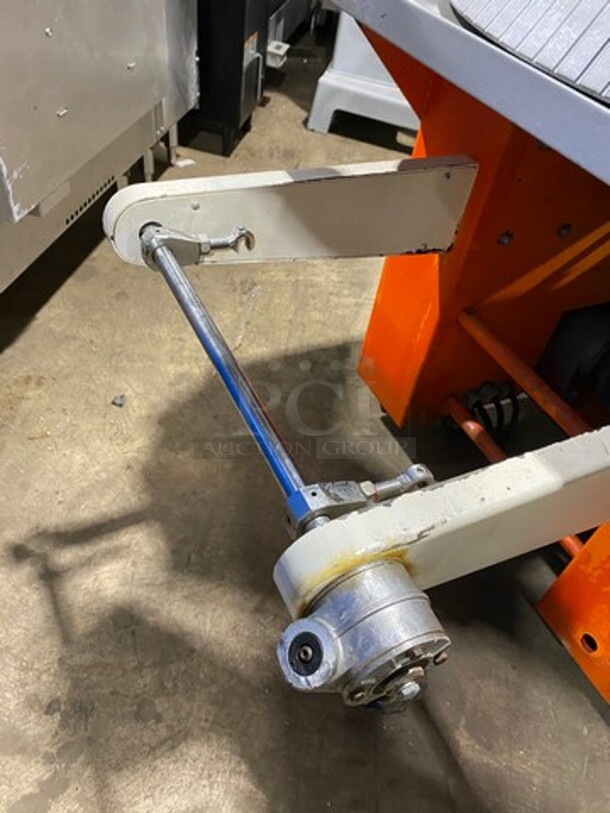 AMAZING! L & M Commercial Electric Powered Dough Rounder/ Former! Model: CRM1 SN: 69113 220V 60HZ 3 Phase - Image 8 of 12