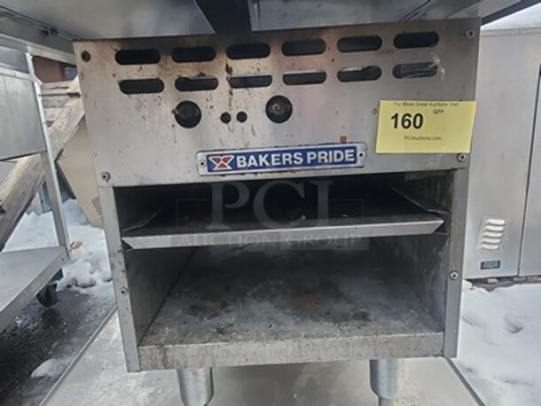Bakers Pride Natural Gas single burner stove (missing knobs). 