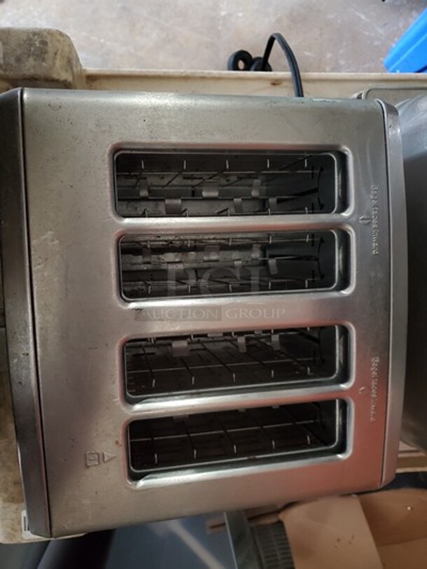 Cuisinart Toaster  - Image 4 of 5