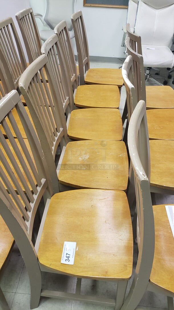 Lot of 5 Chairs (Location 2) - Image 1 of 2