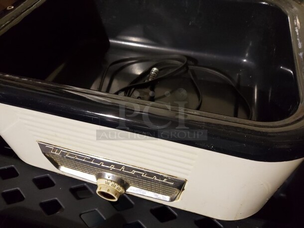 Vintage Westinghouse Electric Roaster Oven White Metal - Image 8 of 9