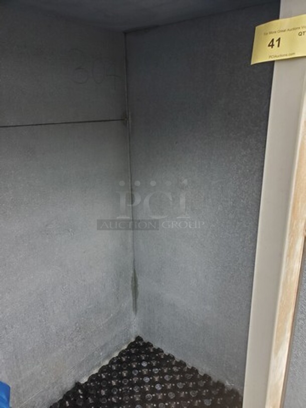 Leer 1-Door Outdoor Ice Merchandiser 64"x37"x63" - Image 8 of 9