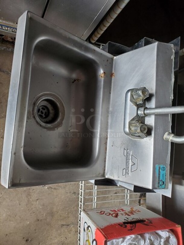 Advance Hand Sink  - Image 2 of 4