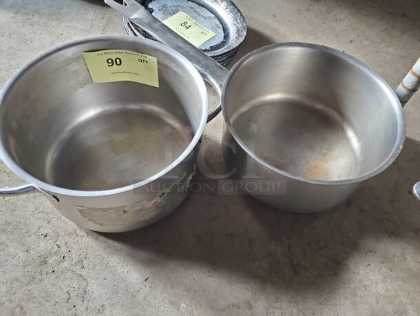 Lot of 2 Pots - Image 1 of 3