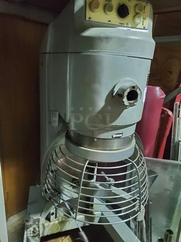Globe 80qt Mixer 
5 Speed
No Attachments
208/240 V
3 PH - Image 3 of 11