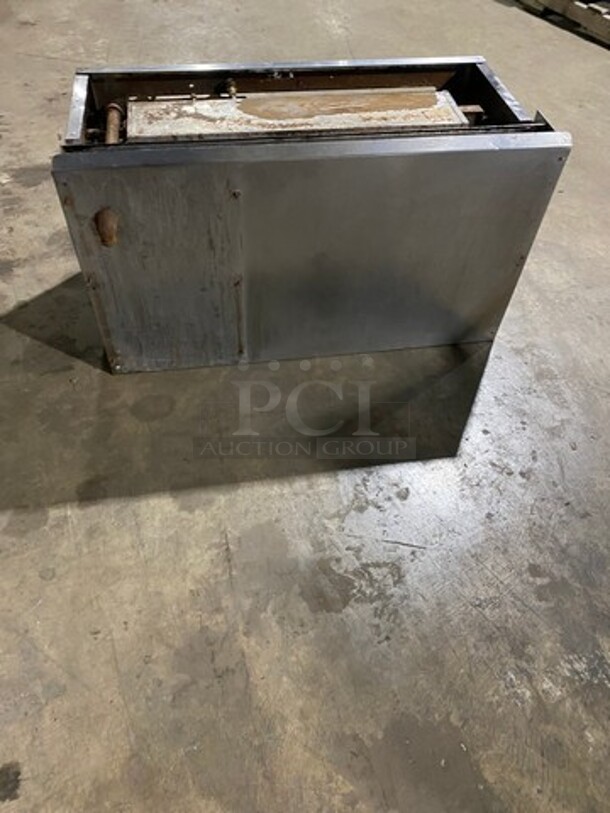 Montague Commercial Countertop Natural Gas Powered Salamander! All Stainless Steel! - Image 3 of 9