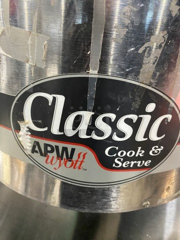 APW Wyott Commercial Countertop Cook And Serve! With Lid! Solid Stainless Steel! Model: RCW11 SN: 0909D01193 120V 60HZ 1 Phase - Image 4 of 8
