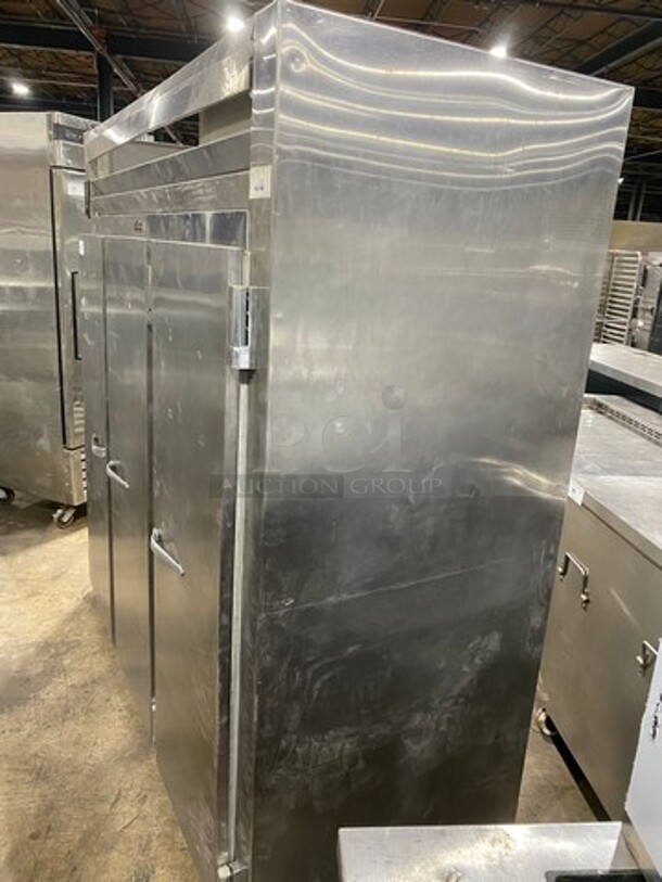 Traulsen Commercial 3 Door Reach In Refrigerator! All Stainless Steel! With Legs! Model: AHT332NUT SN: 2341436K 115V 60HZ 1 Phase - Image 4 of 10