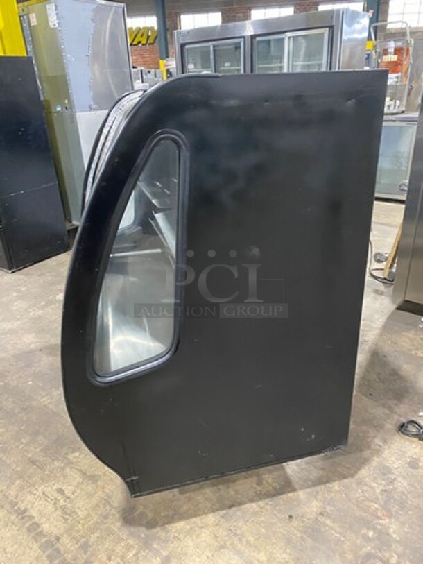 Torrey Commercial Refrigerated Deli/Bakery Display Case Merchandiser! With Curved Front Glass! With Rear Access Doors! - Image 3 of 9