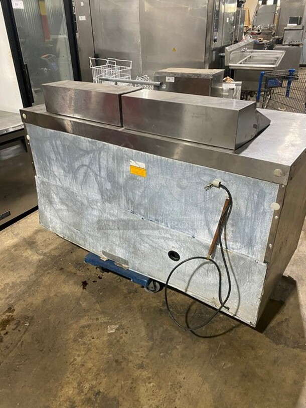 All Stainless Steel Commercial Refrigerated Sandwich/Salad Prep Table! With 4 Drawers Underneath! - Image 3 of 9