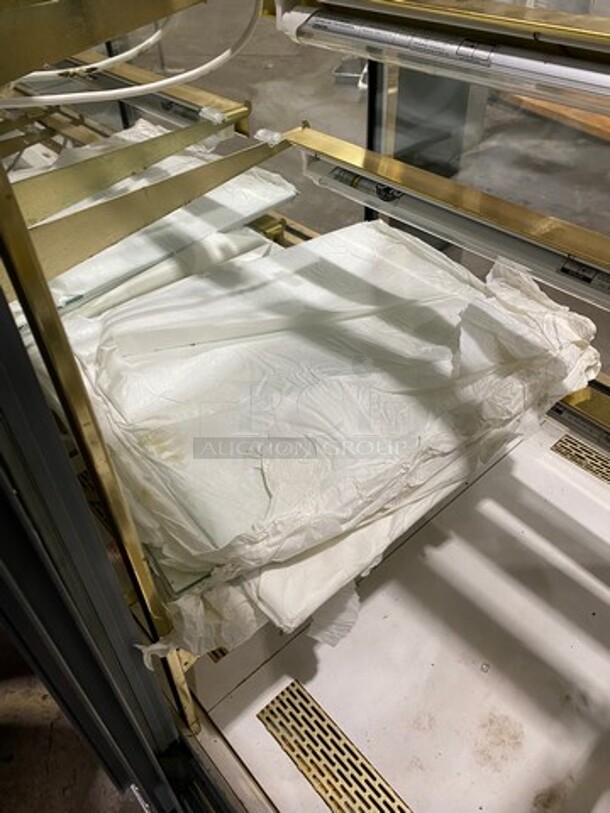 Commercial Dry Bakery Display Case Merchandiser! With Curved Front Glass! With Sliding Rear Access Doors! - Image 3 of 7