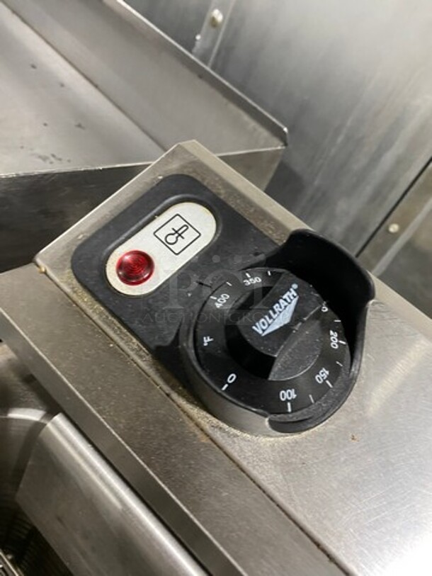 Vollrath Commercial Countertop Electric Powered Deep Fat Fryer! With Metal Frying Baskets! All Stainless Steel! Model: FFA8115 SN: E4700264016023 208/240V 60HZ 1 Phase - Image 7 of 9