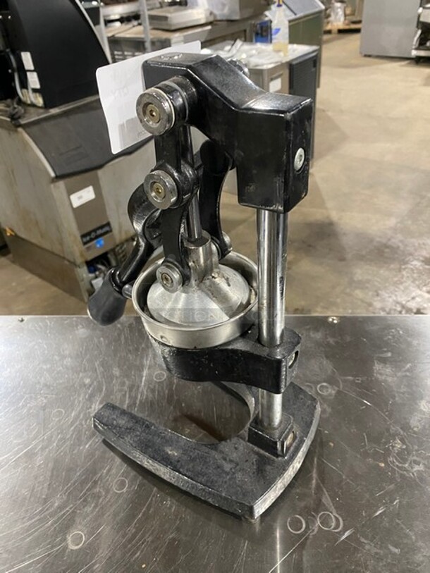 Commercial Countertop Manual Citrus Juice Press!  - Image 3 of 6