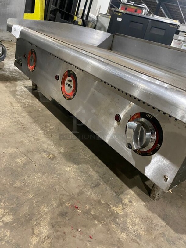 Star Max 36" Inch Commercial Electric Flat Griddle! All Stainless Steel! With Back And Side Splashes!  - Image 4 of 7
