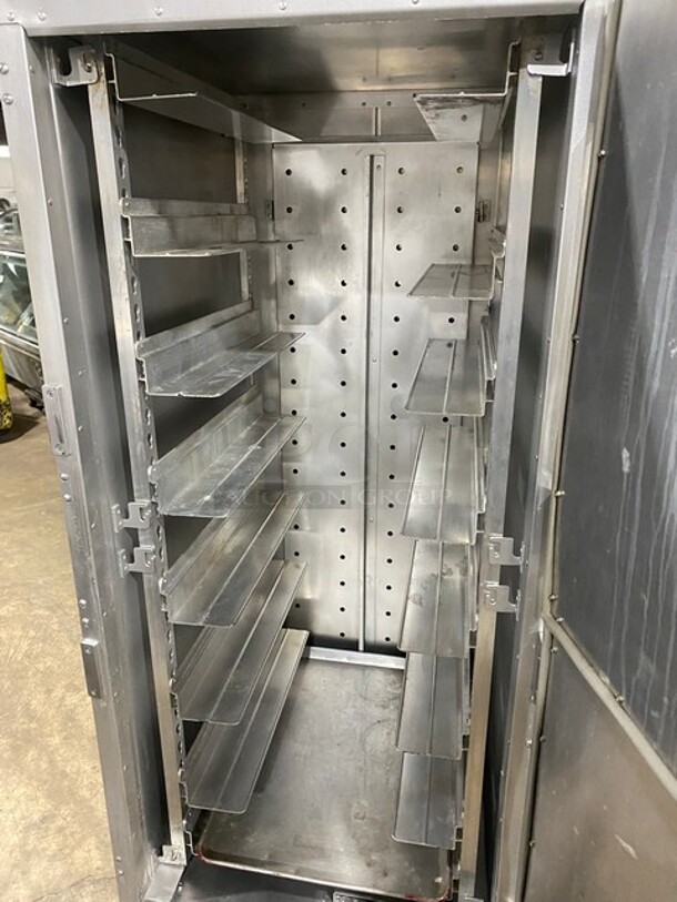 Metro Commercial Insulated 2 Door Heating/Proofing Cabinet Food Warmer! With Built In Pan Rack! On Casters! 120V! Model: C199-H(1)N! - Image 5 of 8