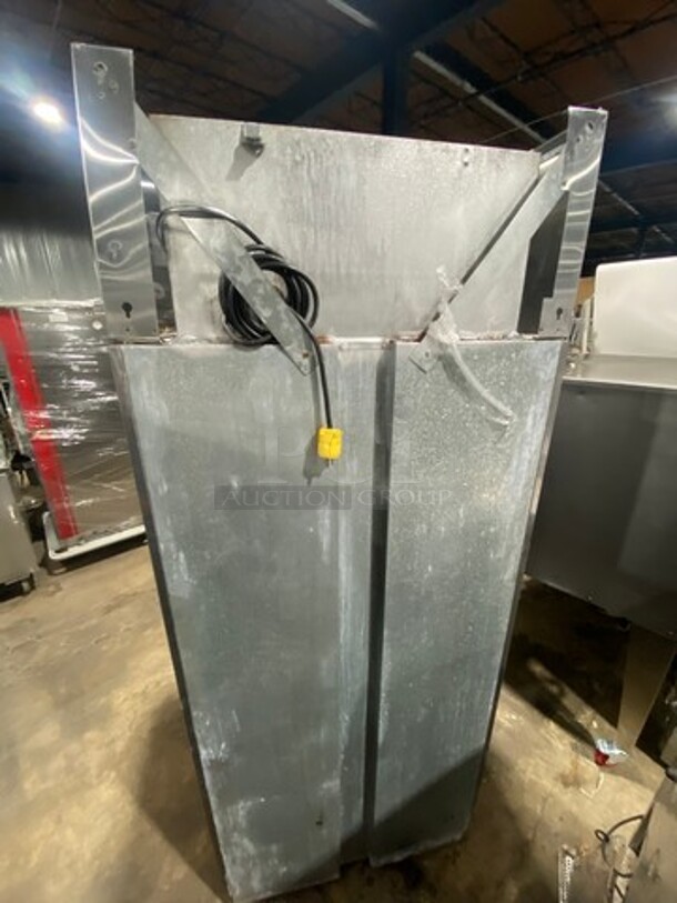 Victory Commercial Single Door Reach In Freezer! All Stainless Steel! - Image 4 of 9