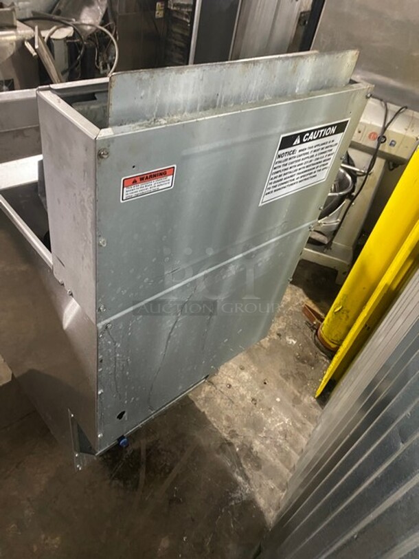 Cecilware Pro Commercial Natural Gas Powered Floor Style Deep Fat Fryer! With Backsplash! All Stainless Steel! On Legs!  - Image 4 of 7