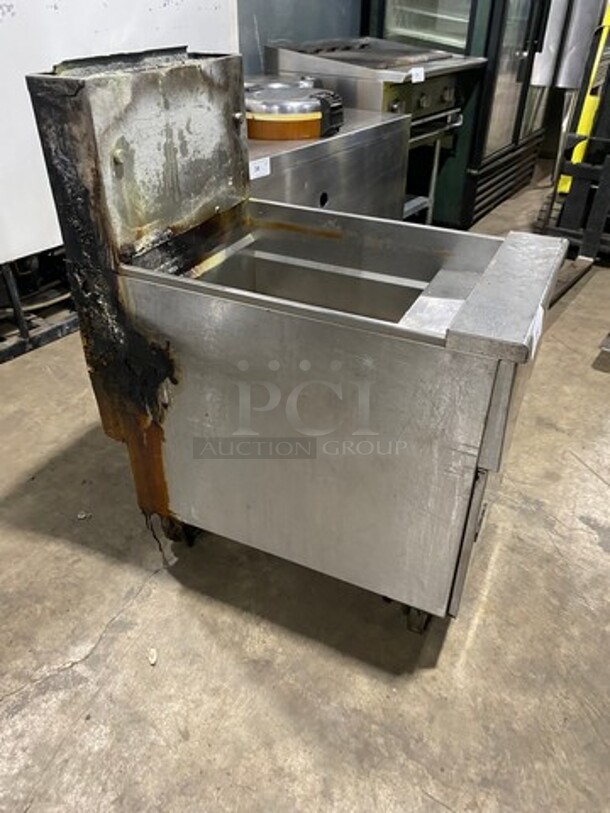 Commercial Natural Gas Powered Deep Fat Fryer! With Back Splash! All Stainless Steel! On Casters! - Image 3 of 7