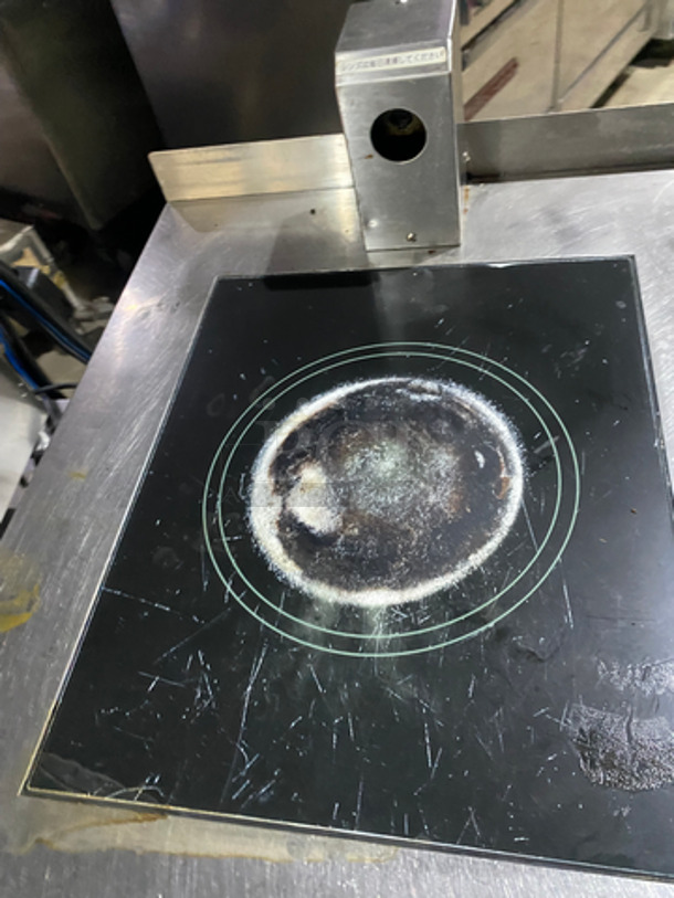 Oishii Commercial Countertop Single Burner Electromagnetic Cooking Range! All Stainless Steel! On Small Legs! Model: PHI500SV2 SN: X4053900 220V 60HZ 3 Phase - Image 5 of 9