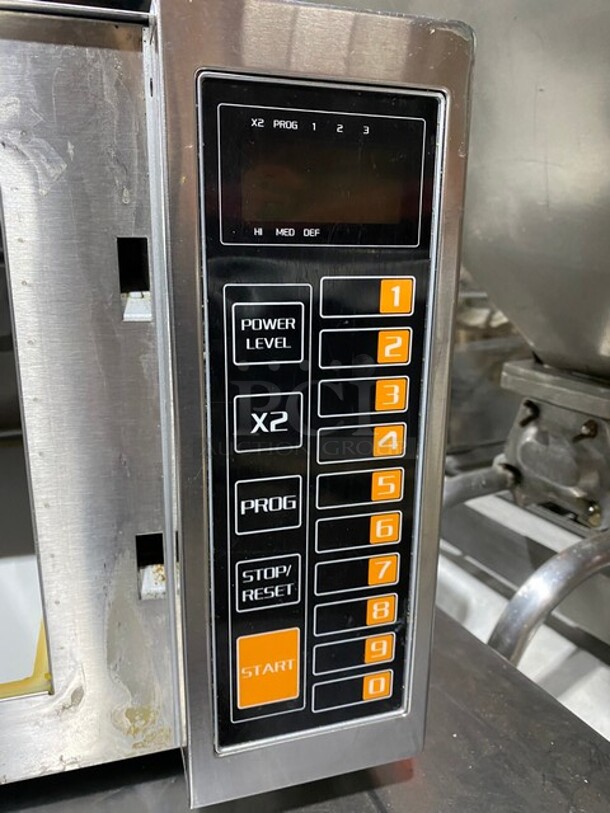 LATE MODEL! 2020 Templeton Commercial Countertop Microwave Oven! All Stainless Steel! Model: AFAGMW002 120V - Image 8 of 9