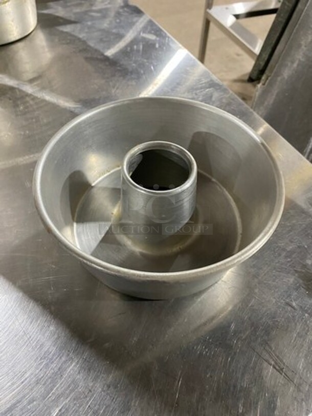 Stainless Steel Cake Pan Molds! 20x Your Bid! - Image 2 of 6