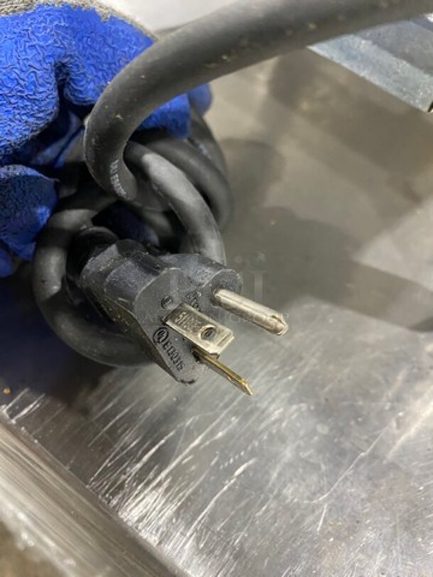 Waring Commercial Countertop Conveyor Toaster Oven! All Stainless Steel! On Legs! Model: CTS1000B 120V 60HZ 1 Phase - Image 8 of 8