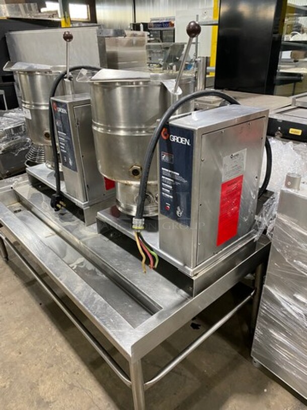 GREAT! Groen Commercial Electric Powered Tilting Soup Kettle! On Equipment Stand! All Stainless Steel! On Legs!  Model: TDB40 SN: 86389 & SN: 86387 208V 60HZ 3 Phase - Image 3 of 12