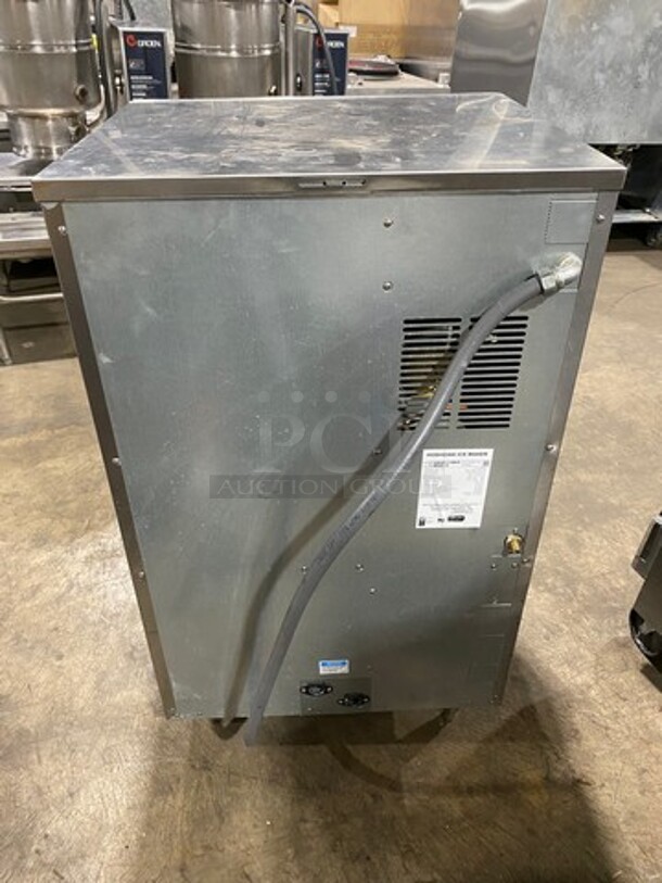 Hoshizaki Commercial Countertop Ice/Water Machine Dispenser Combo! All Stainless Steel! On Legs! Model: DCM500BAHOS SN: H04995D 115V 60HZ 1 Phase - Image 4 of 8