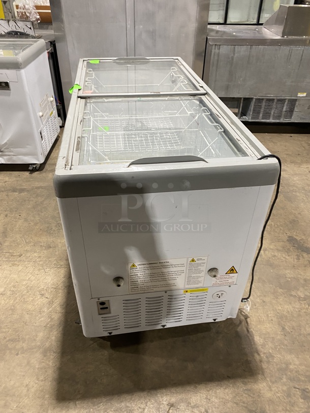 Kelvinator Commercial  Ice Cream Dipping/Display Freezer! MODEL: KCNF140WH SN:33170 115V! Working When Removed! ON Casters! - Image 2 of 7
