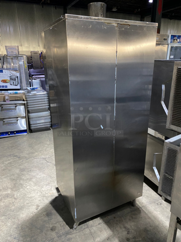 All Stainless Steel Commercial Single Door Gas Powered Smoker! With Metal Rack! On Legs! - Image 3 of 7