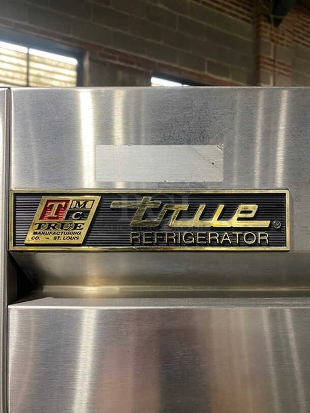 Wow! True Commercial 2 Door Reach In Cooler! Poly Coated Racks! All Stainless Steel! On Casters! MODEL T49 SN:1708160 115V 1PH  - Image 8 of 10