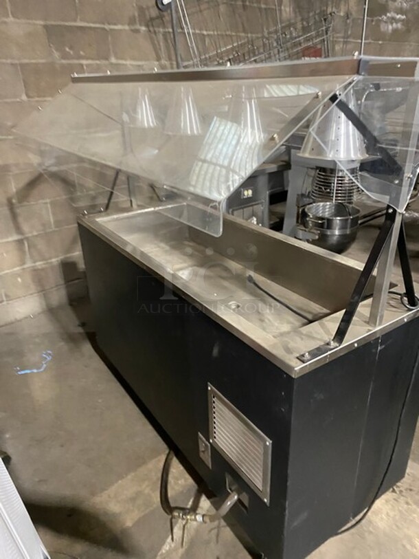 Vollrath Commercial Refrigerated Food Serving Station Counter/ Cold Pan! With Sneeze Guard! With Lowering Prep Line! Stainless Steel Body! On Casters! Model: R3871660 SN: B31500809205001 120V 60HZ 1 PH - Image 4 of 9
