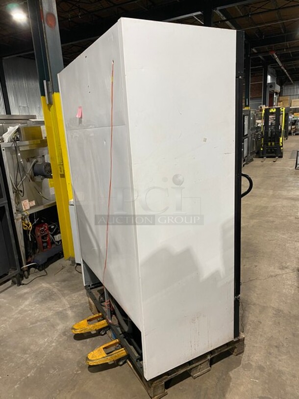 True 2 Door Reach In Cooler Merchandiser! With View Through Doors! With Poly Coated Racks! Model: GDM49 SN: 5337959 115V 1PH - Image 4 of 10
