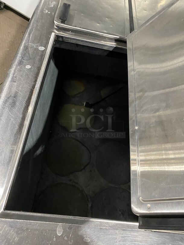 Cnelson All Stainless Steel Commercial Ice Cream Dipping Cabinet With Solid lids! MODEL BD10 SN:0602004 115V  - Image 6 of 9