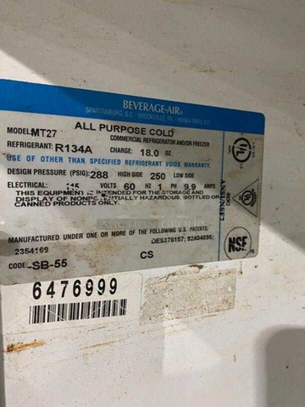 Beverage Air Commercial Single Door Reach In Cooler Merchandiser! With View Through Door! Poly Coated Racks! Model: M27 SN: 647699 115V 60HZ 1 Phase - Image 6 of 8