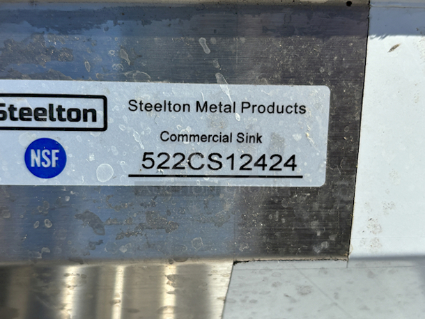 BRAND NEW SCRATCH & DENT! Steelton 522CS124FW 30" 18-Gauge Stainless Steel One Compartment Commercial Sink with Faucet - 24" x 24" x 12" Bowl. 30x29-1/2x43-3/4 - Image 3 of 7