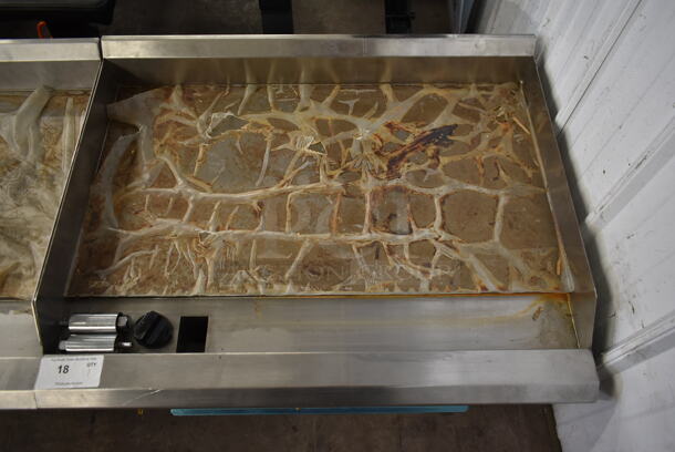 BRAND NEW SCRATCH AND DENT! 2021 Avantco 177CAG36TG Stainless Steel Commercial Countertop Natural Gas Powered Flat Top Griddle. 30,000 BTU. - Image 4 of 6