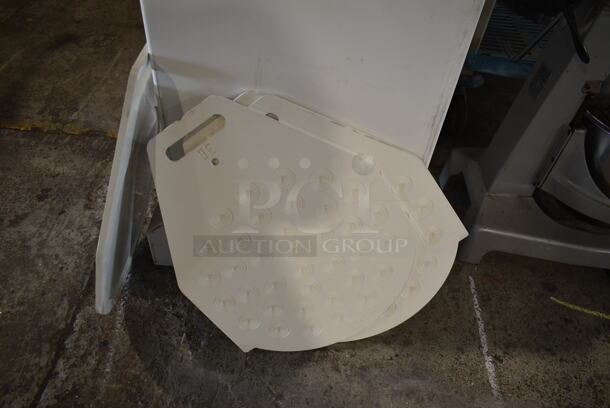 BRAND NEW SCRATCH AND DENT! 2022 Doyon DSA336 Metal Commercial Floor Style 36 Piece Dough Divider w/ 3 Trays. 120 Volts, 1 Phase. - Image 5 of 11