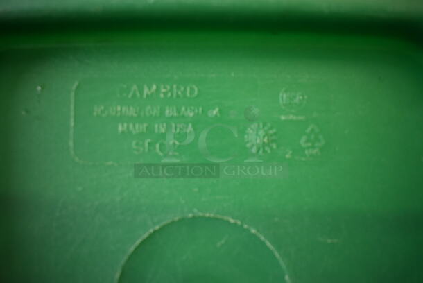 ALL ONE MONEY! Lot of 17 Cambro Clear Poly Containers w/ 17 Green Lids. 7.25x7.25x3.5 - Image 5 of 6