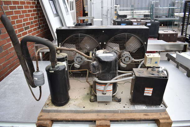 Mr Winter 8'x18'x7.5' Walk In Cooler Box w/ Tecumseh AWA9514ZXNXM 208-230 Volt, 1 Phase Compressor and Bohn SM-1080C 115 Volt, 1 Phase Condener. Does Not Have Floor. Pictures Of Unit Before Disassembly Are Included - Image 6 of 12