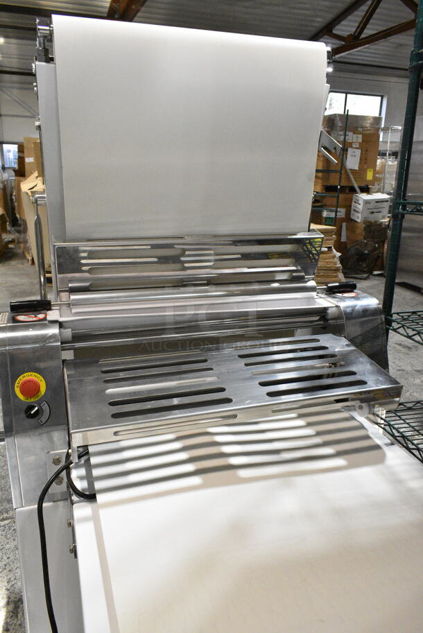 BRAND NEW SCRATCH AND DENT! Estella 348DSF94 Metal Commercial Floor Style Reversible Dough Sheeter on Commercial Casters. 110 Volts, 1 Phase. Tested and Working! - Image 7 of 10