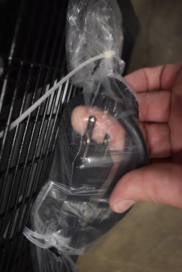 BRAND NEW SCRATCH AND DENT! Avantco BC-72-HC 72" Curved Glass Black Refrigerated Bakery Display Case on Commercial Casters. Missing Side Glass. 115 Volt 1 Phase. Tested and Working! - Image 11 of 12