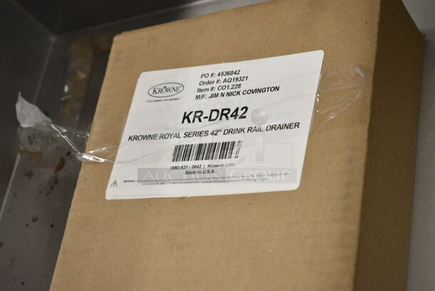 BRAND NEW! Vollrath R39716 60" Black Affordable Portable Refrigerated Cold Food Station with Cafeteria Breath Guard. 120 Volts, 1 Phase. Tested and Working! - Image 7 of 9