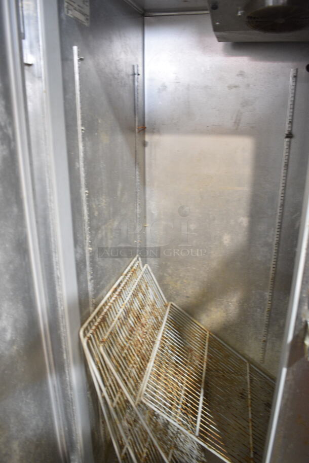 Continental 2R Stainless Steel Commercial 2 Door Reach In Cooler on Commercial Casters. 115 Volts, 1 Phase. Tested and Working! - Image 3 of 6