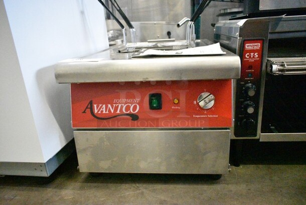 BRAND NEW SCRATCH AND DENT! Avantco 177PC201M Stainless Steel 2.1 Gallon / 8 Liter Electric Countertop Pasta Cooker / Rethermalizer. 208/240 Volts, 1 Phase.  - Image 3 of 10