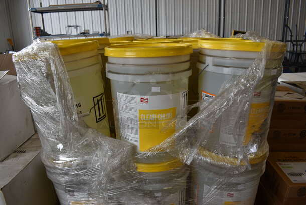 PALLET LOT of 36 Buckets of Swisher Clear Chlor Chlorinated Destainer. 12x12x16. 36 Times Your Bid! - Image 2 of 4