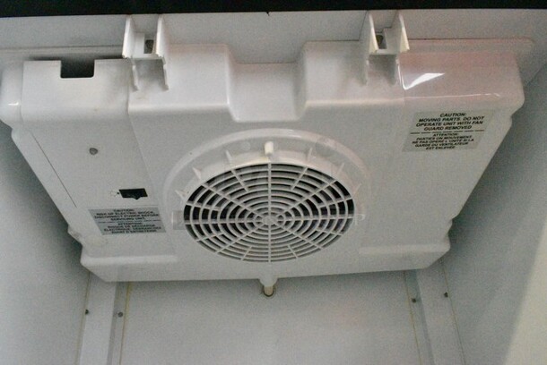 Imbera G319 Metal Commercial Single Door Reach In Cooler Merchandiser. 115 Volts, 1 Phase. Tested and Working! - Image 4 of 5