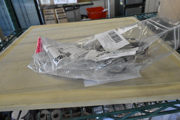 2 BRAND NEW SCRATCH AND DENT! Items Including HPHD35325R Alto-Shaam HD-35325R Kit, Service, Handle, Roll-In, 131BA28066 Alto-Shaam BA-28066 Board,Cutting,Sani-Tuff Rubber. 2 Times Your Bid!  - Image 2 of 7